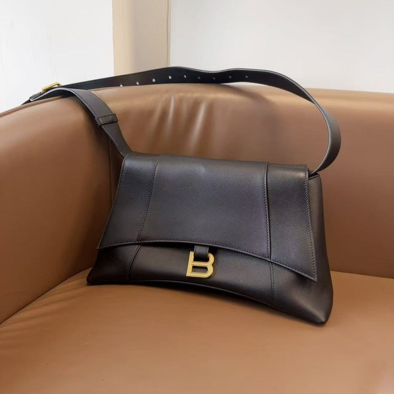 Balenciaga Crossbody Bag in Black Leather - Vintage Designer Handbag