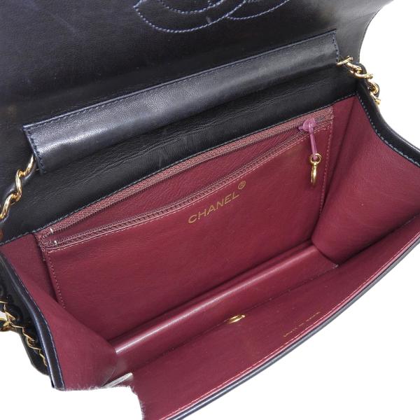 Chanel null Leather Crossbody Bag A03568