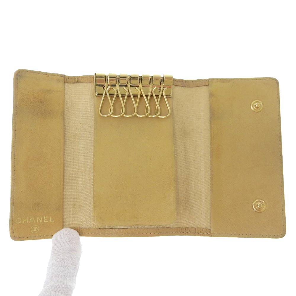 Chanel Caviar Skin 6 Key Holder A13502